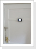 Wohnungseingangstüre mit elektrischem Spion und Kette Wohnungseingangstüre mit elektrischem Spion und Kette